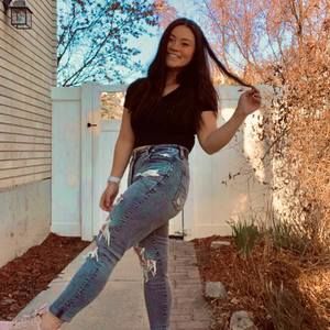 Meet your Posher, Akiko